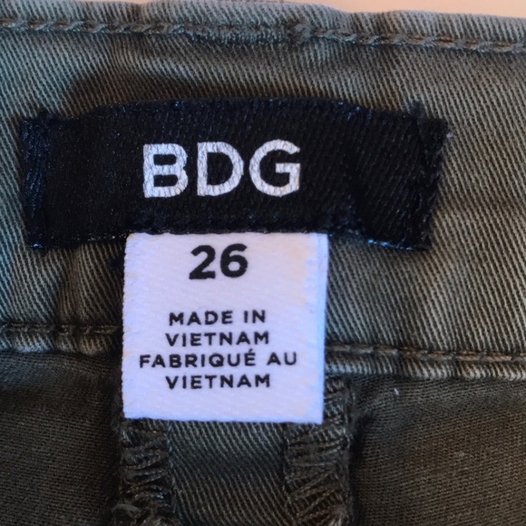 Green jeans. - Picture 5 of 6